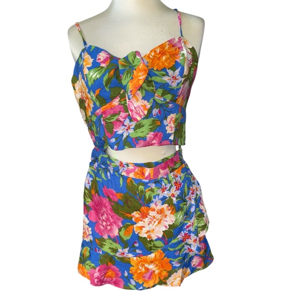 Lottie & Hollie Pants - Lottie & Hollie 2 pc top/skirt set tropical print adj strap pull on Sz large NWT